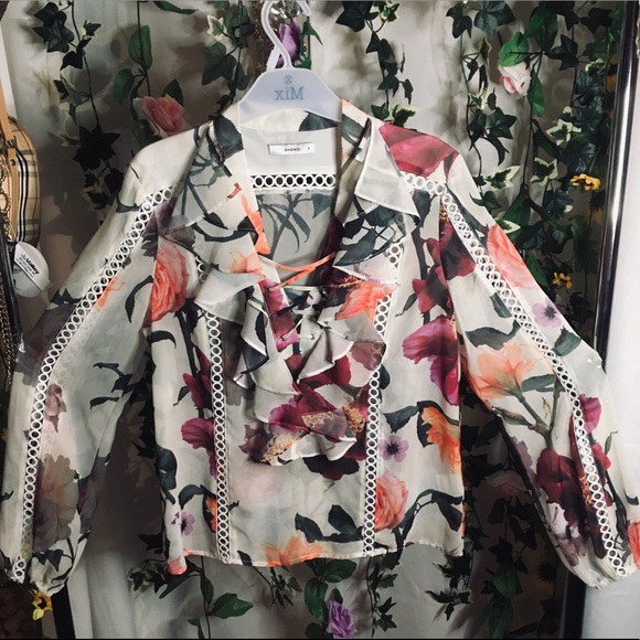 Sheike ladies pretty sheer floral top π€ Sz AU8 π€